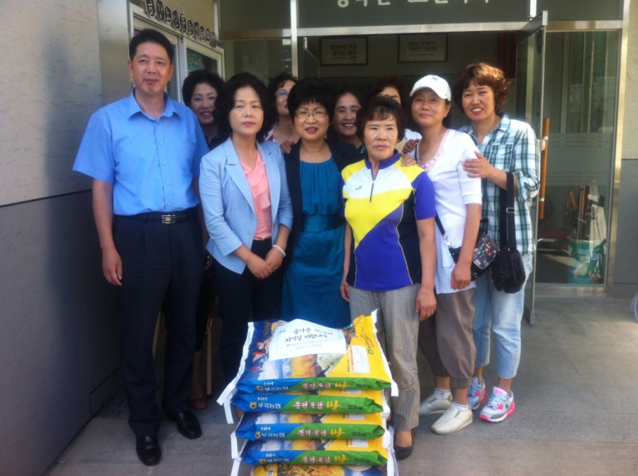 창원시 여셩회관 마산관 자원봉사연합회 사랑나눔 쌀 후원#2